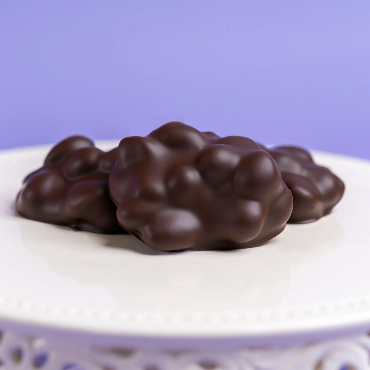 Dark Chocolate Peanuts Clusters