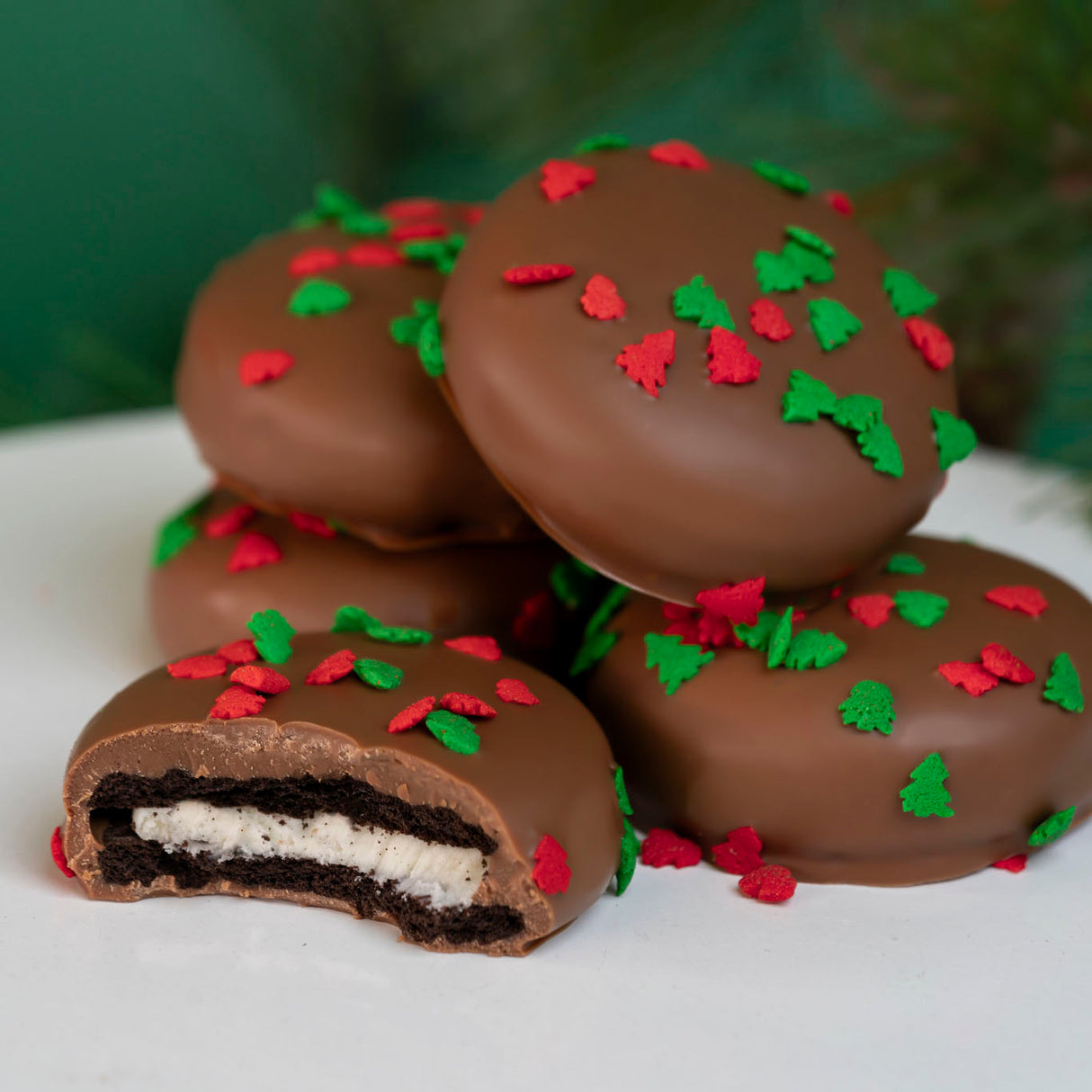 Milk Chocolate Christmas Confetti Oreos
