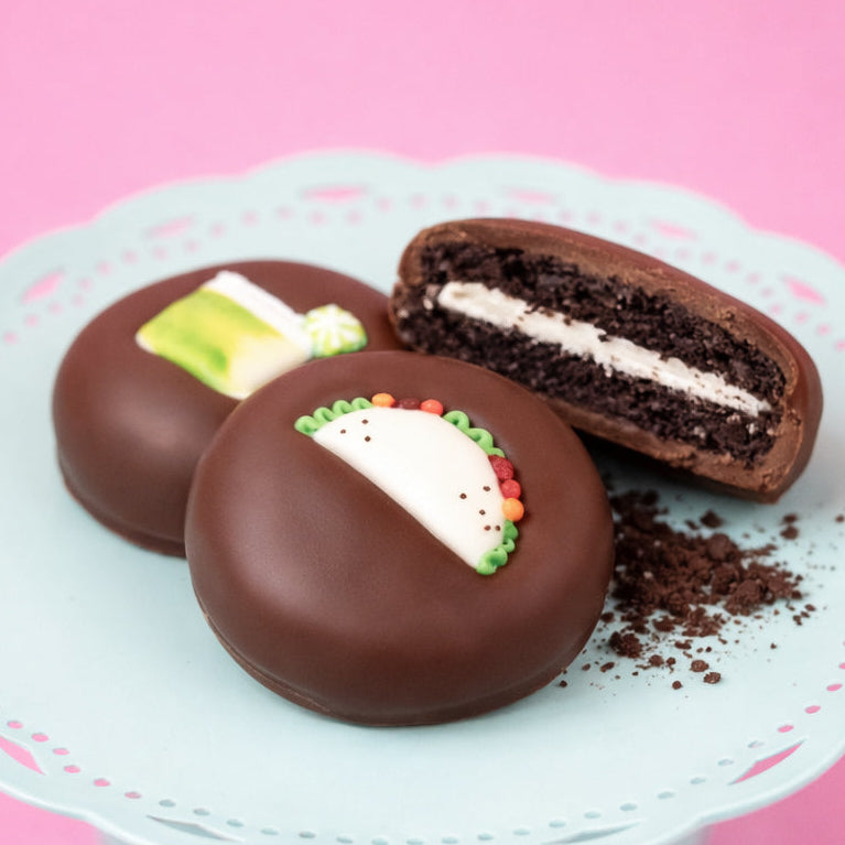Cinco de Mayo Milk Chocolate Oreo Set